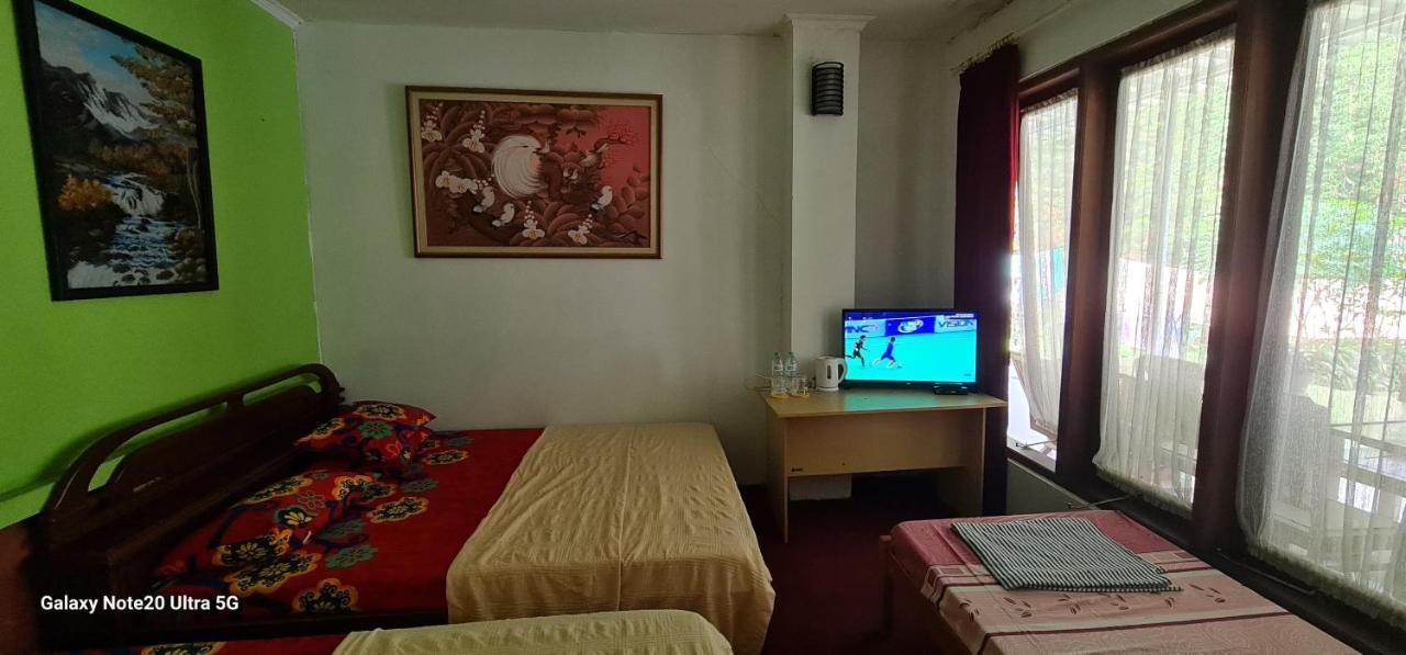 Homestay Triniti เล็มบัง ภายนอก รูปภาพ